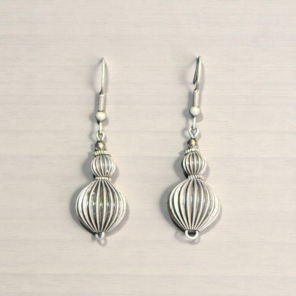 Vintage Corrugated Silver Earrings - Drop Dangle French Hook